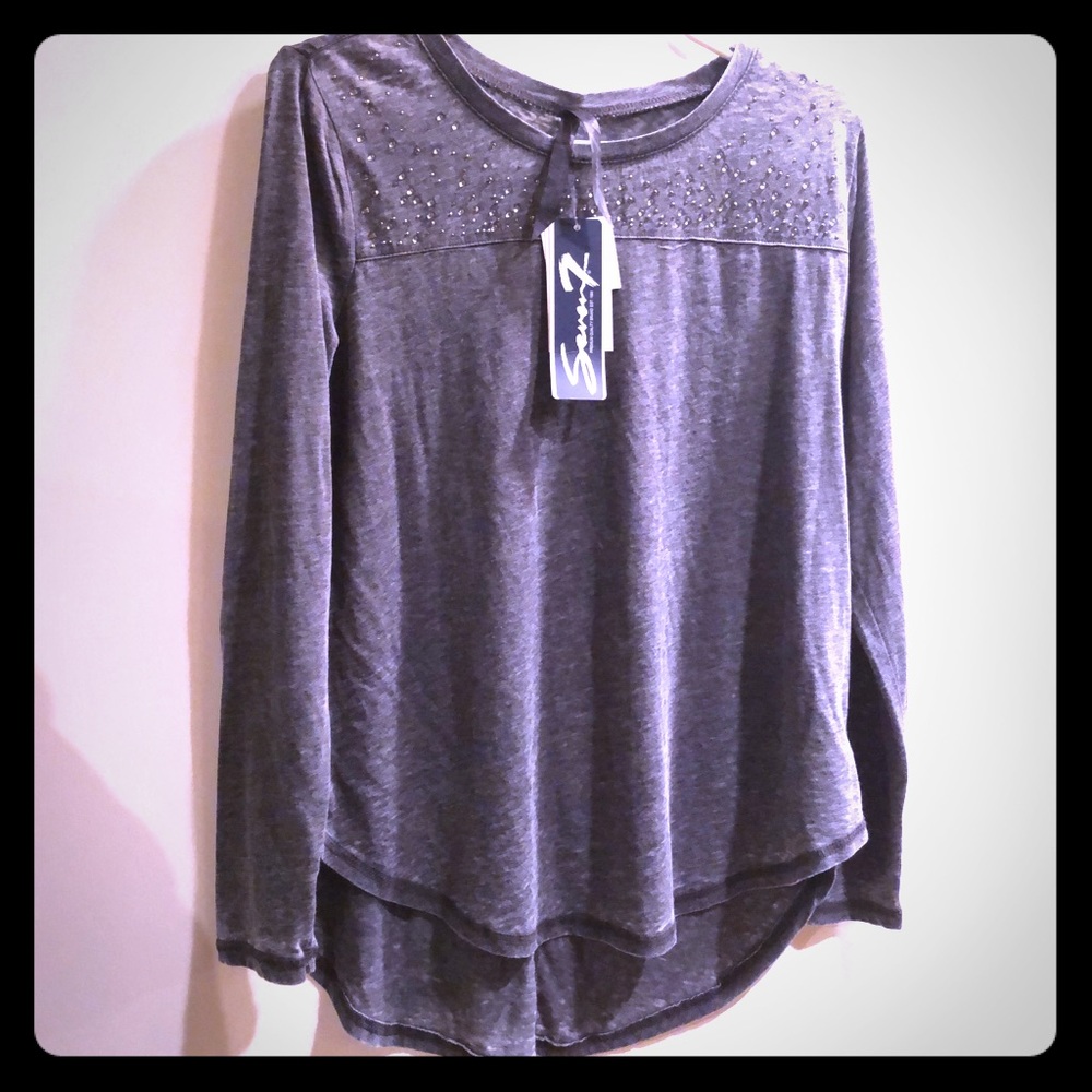 NWT Seven7 Long sleeve Shirt. Size medium